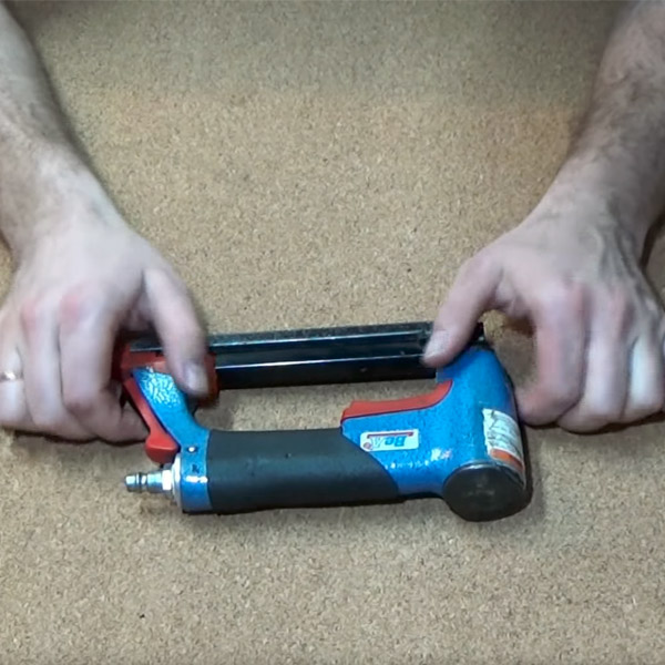 СТЕПЛЕР ПНЕВМАТИЧЕСКИЙ BeA*пользовательский обзорчик*